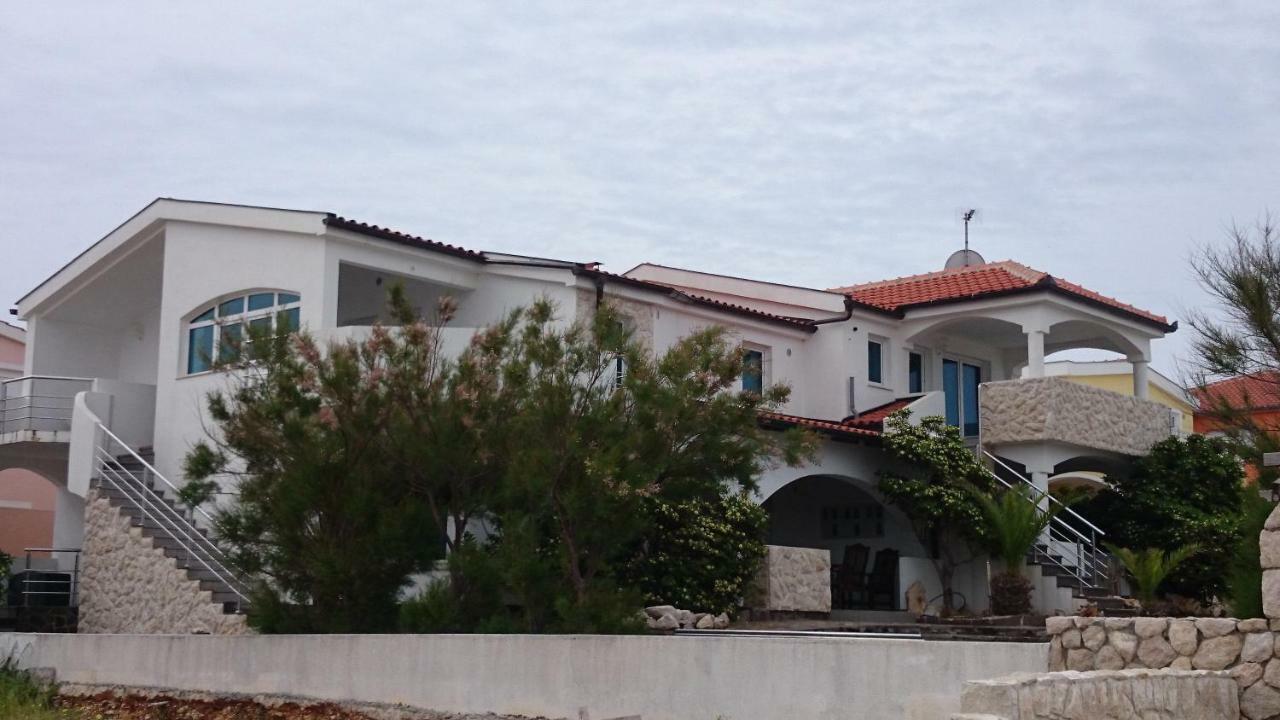 Vila Filipasic Apartment Вир Екстериор снимка